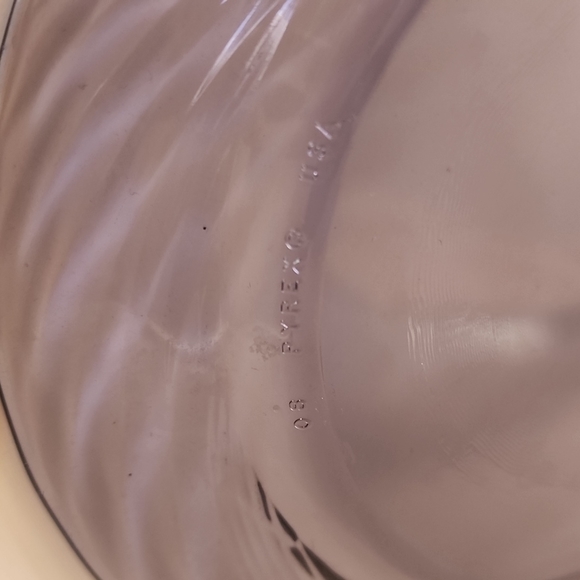 Set of 3 Vintage Pyrex Amethyst/Purple Swirl Salad Plates. Made in USA - Picture 5 of 7